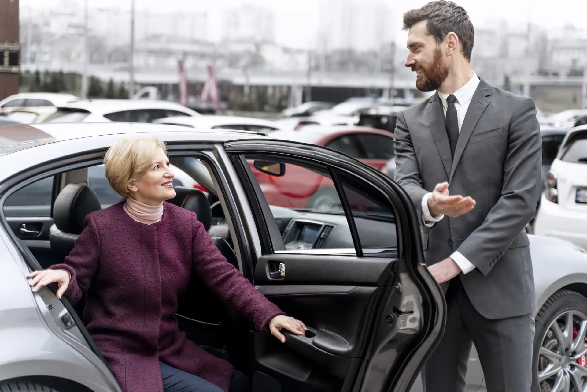 Hourly chauffeur hire in Bath for multi-stop journeys